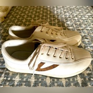 Tretorn Nylite 9 Plus White Leather Leopard Sneakers size 10